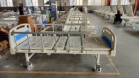 China economy hospital beds in 2 cranks